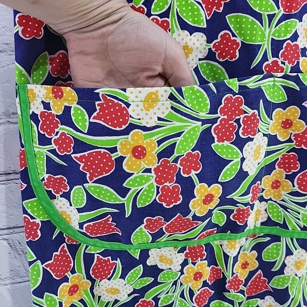 Vintage Childrens Art Smock Full-Coverage Apron Size Me Green Floral Apron Tree‎